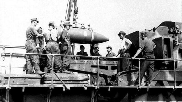 二战德国超重型火炮——卡尔臼炮